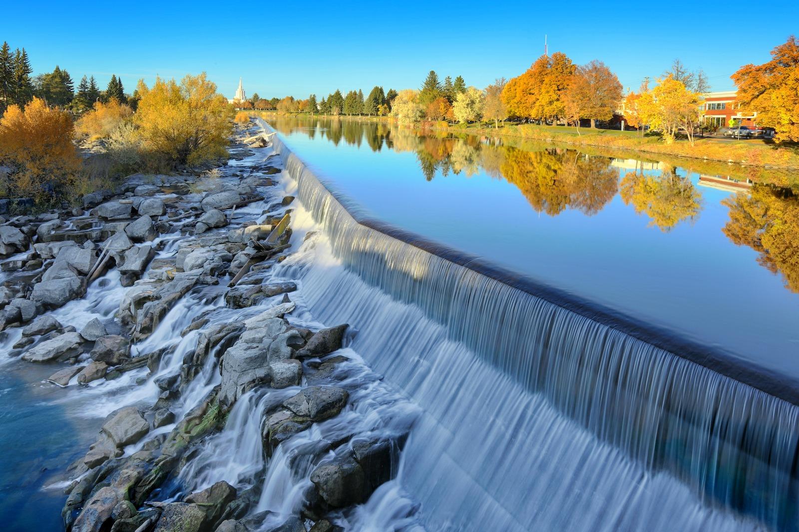 The Snake River waterfall in Idaho Falls, Idaho