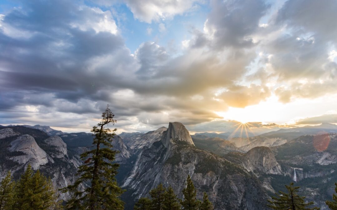 奔驰於加州塞拉山：11种体验优胜美地和太浩的玩法