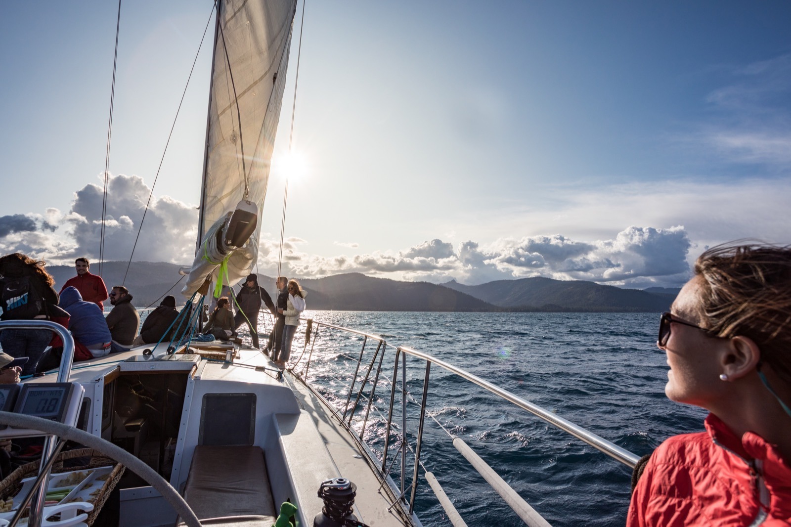 california-high-sierra-north-lake-tahoe-sunset-sail-tahoe-sailing-charters-7