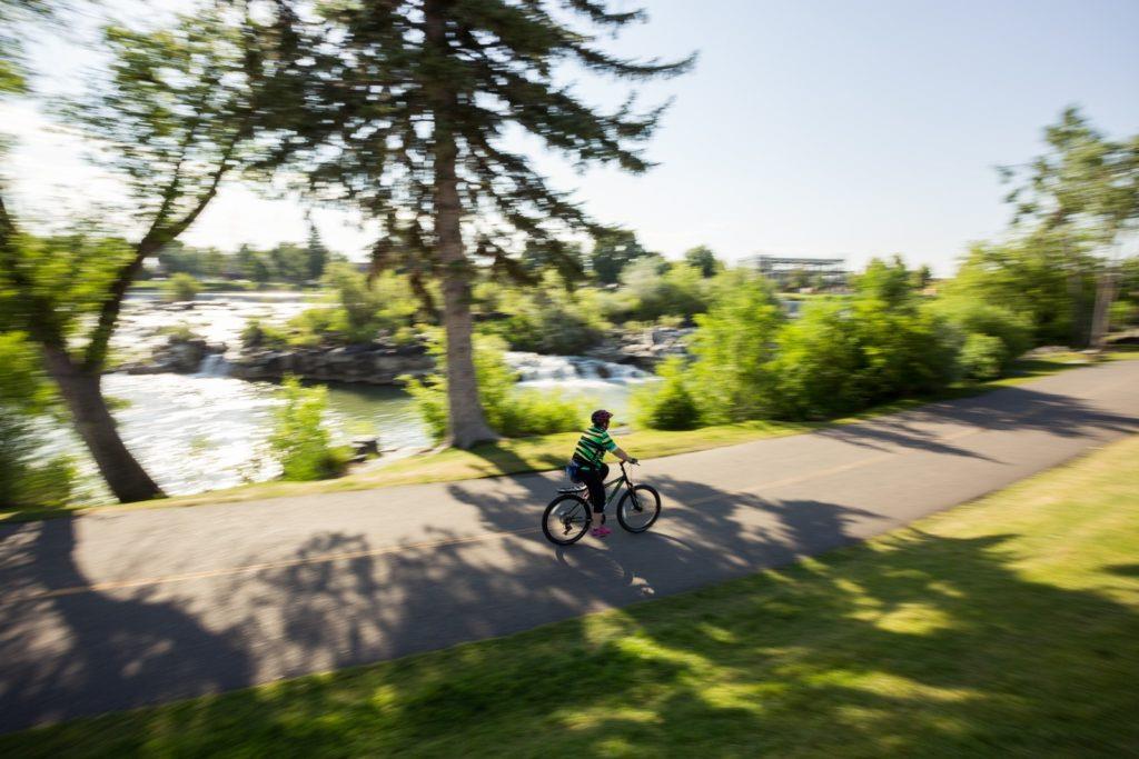 idaho-falls-river-walk-trail-bicycle-bike