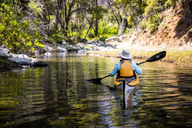 emily-sierra-california-whiskeytown-lake-kayak-sup-1