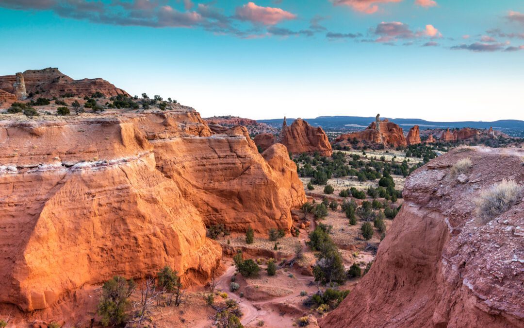 Canyon Country : Les forêts, les chutes et les caractéristiques de Bryce