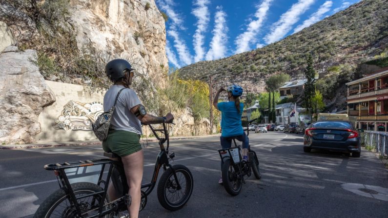 E-Bike tour in Bisbee, Arizona