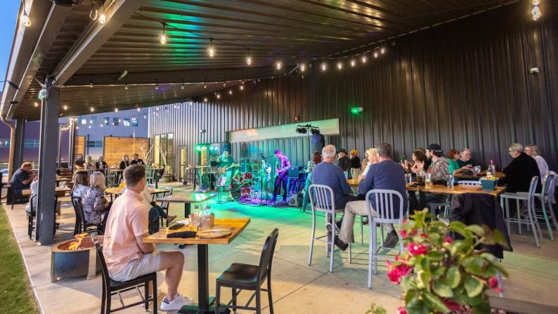 Live music at Tombstone Brewing Company in Cochise County