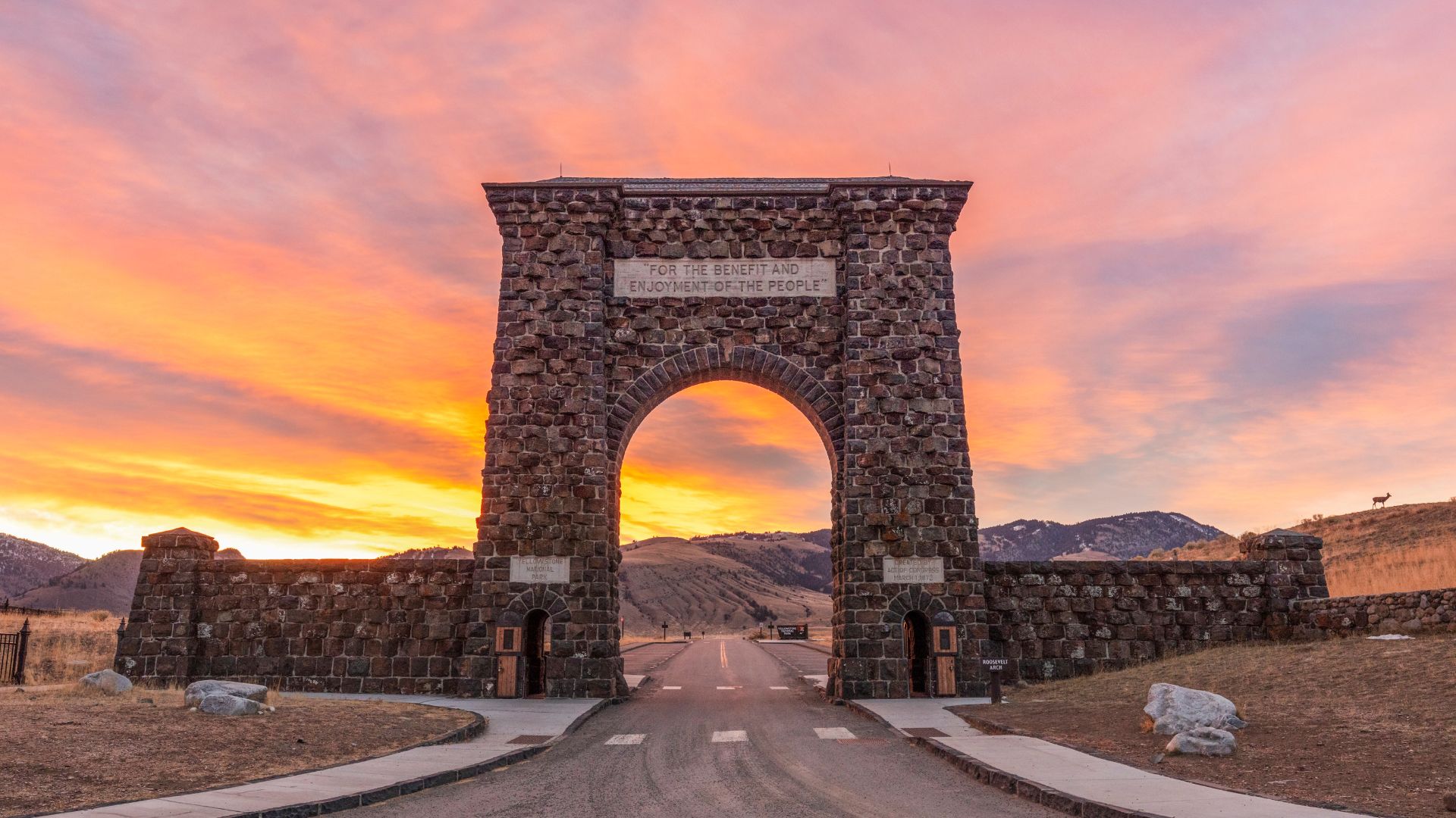 Places to Stay in Yellowstone National Park