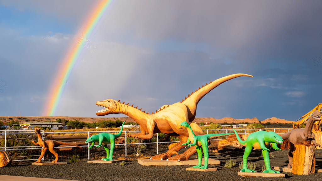 Holbrook, Arizona: Exploring History in a Rock-Hounder's Paradise