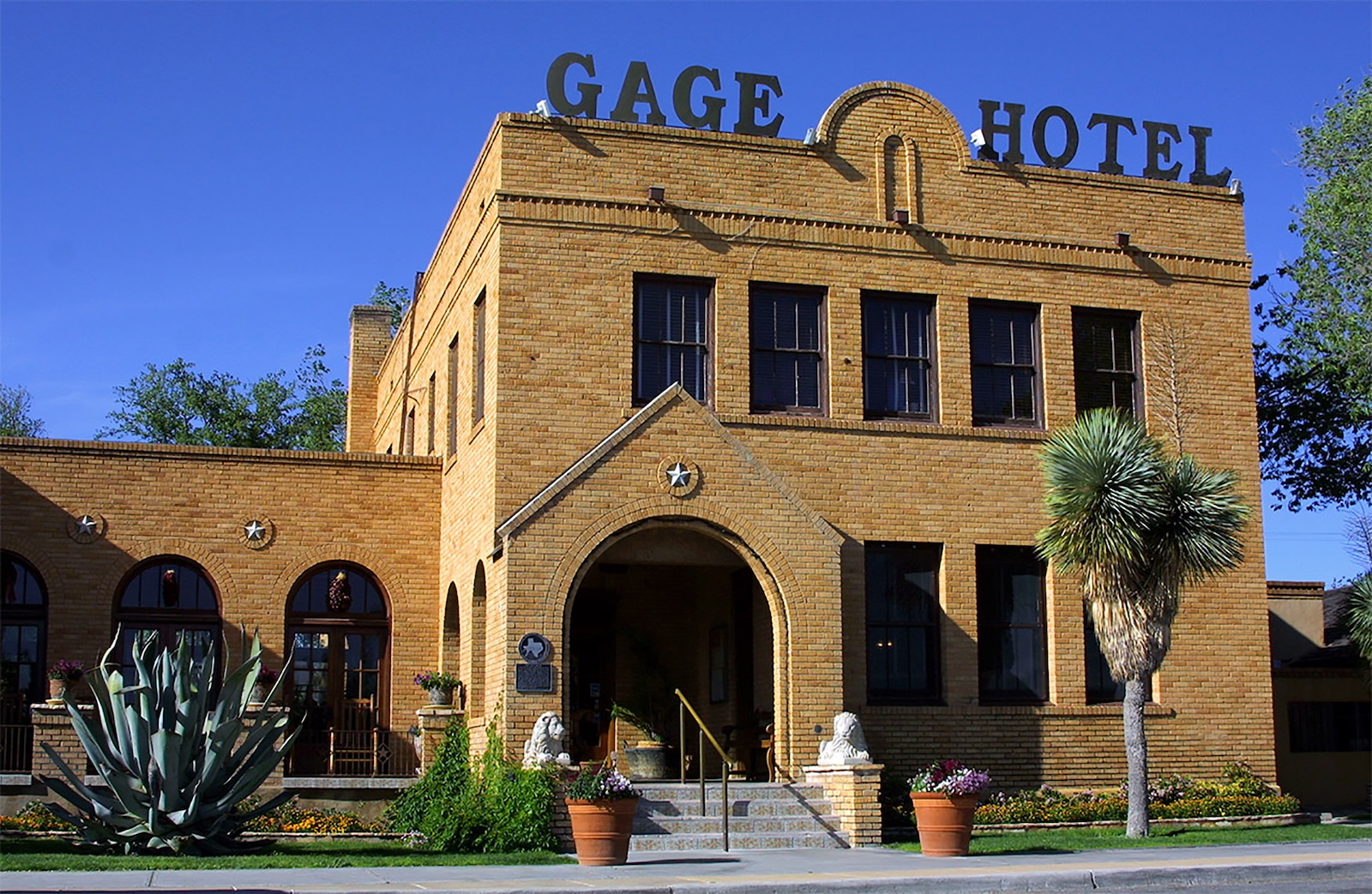 Gage Hotel in Marathon Texas